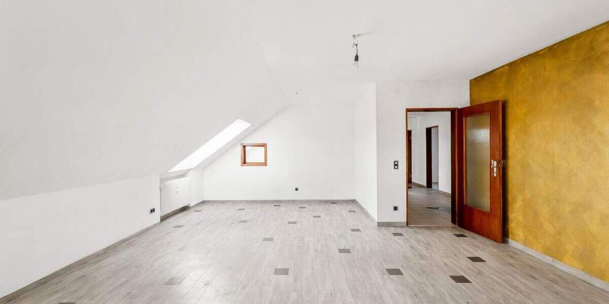 Ihr neues Zuhause - Großzügige 3,5-Zi-Wohnung mit Gartenanteil und Carport in Seukendorf 4 zimmer