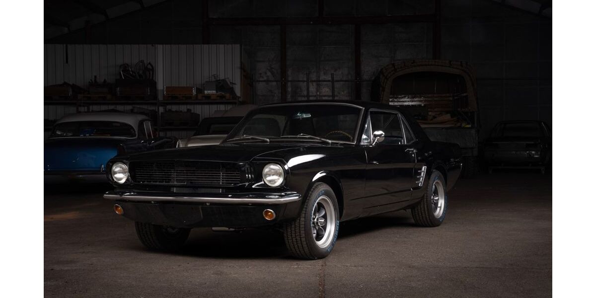 Ford Mustang 9.999 km 54.900 &euro; Osdorf 24251