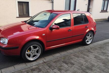 VW Golf 129.000 km 2.400 &euro; Syke 28857