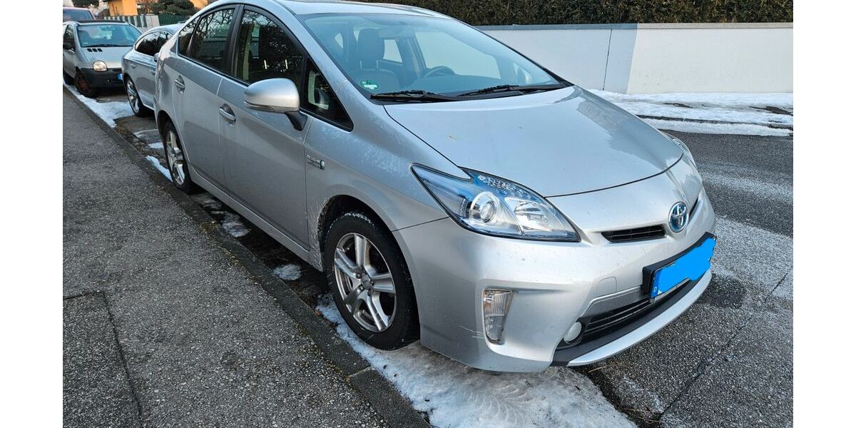 Toyota Prius 121.000 km 11.600 &euro; Neuötting 84524