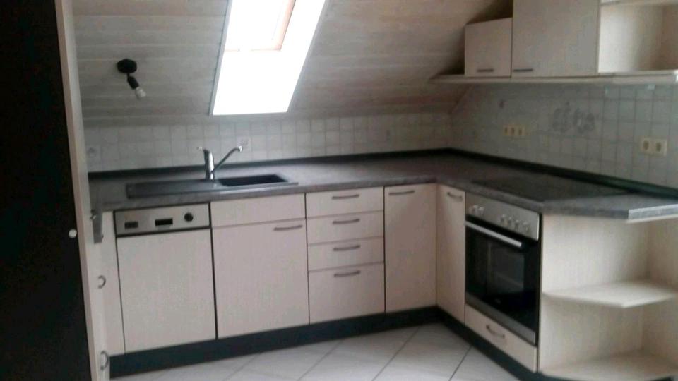 Etagenwohnung Prosselsheim - 4 Zimmer, 120 m&sup2;, 700&euro; | Angebot:26211442