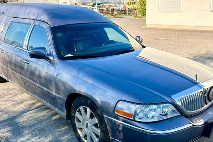 Lincoln Andere 180.000 km 4.900 &euro; Nauheim 64569