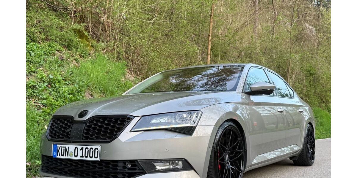 Skoda Superb 122.900 km 18.999 &euro; Ingelfingen 74653