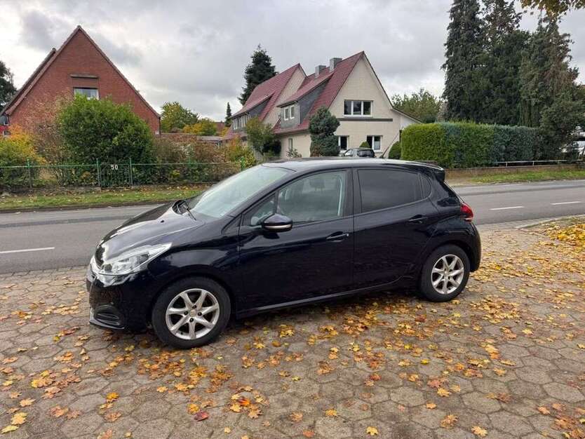 Peugeot 208 168.000 km 4.990 € Stelle 21435