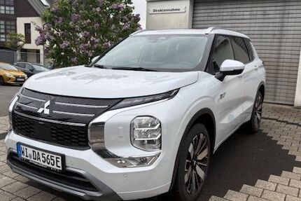 Mitsubishi Outlander 6.000 km 52.990 € Wiesbaden 65199