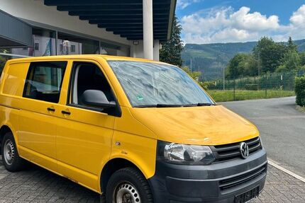 VW T5 Transporter 141.000 km 5.450 &euro; Finnentrop 57413