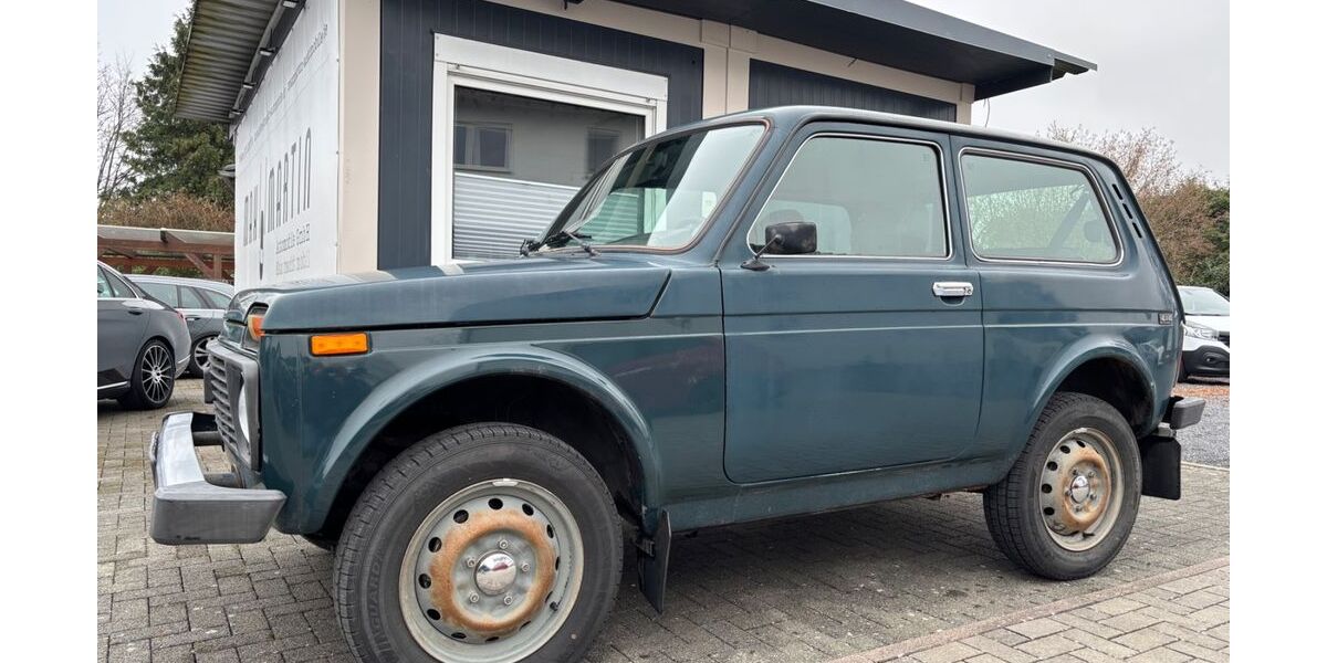 Lada Niva 79.872 km 4.999 &euro; Messel 64409
