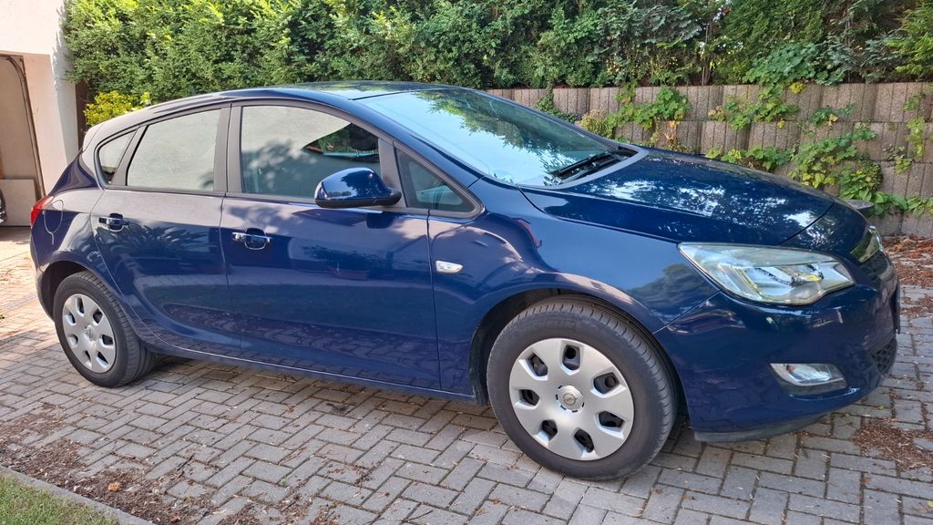 Opel Astra 54.500 km 4.000 &euro; Hartmannsdorf 09232