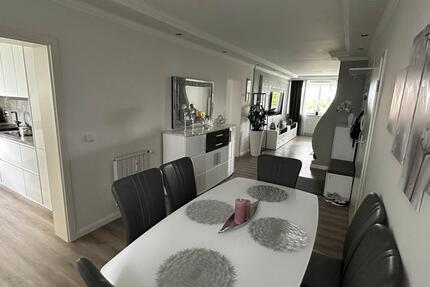 Kernsanierte 3 Zimmer Wohnung in Westhagen, Wolfsburg mit Balkon