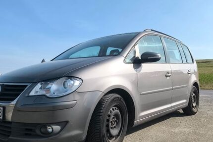 VW Touran 285.000 km 2.700 &euro; Bannberscheid 56424