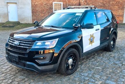 Ford Explorer 120.000 km 13.990 &euro; Berlin 13125