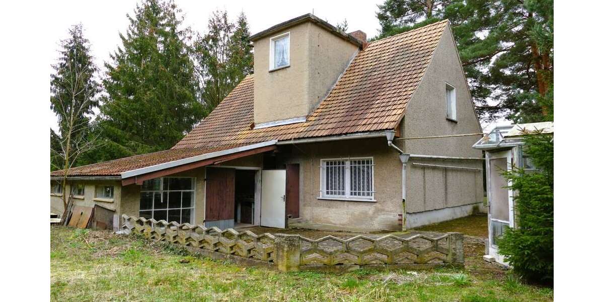 Stadtrefugium mit Nebengebäude - vielseitig nutzbar für Wohnen und Arbeiten - Einfamilienhaus Hoyerswerda | Angebot:10496756