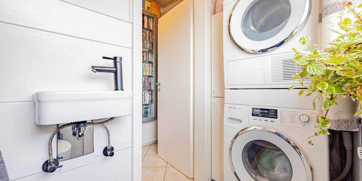 Etagenwohnung Kassel West - 3 Zimmer, 122 m&sup2;, 305.000&euro; | Angebot:25606355