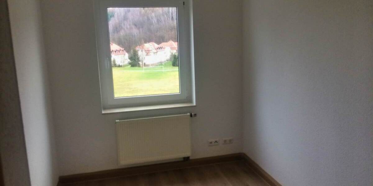 Vermietete 3-Zimmer-Wohnung im 2. Obergeschoss in schöner Lage! Für Kapitalanleger! - Etagenwohnung Rossau Schönborn-Dreiwerden | Angebot:23145069