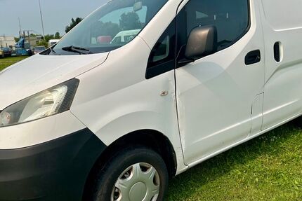 Nissan NV200 198.635 km 3.000 &euro; Rostock 18147
