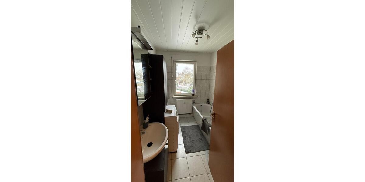 Etagenwohnung Dessau-Roßlau Roßlau - 2 Zimmer, 55 m&sup2;, 400&euro; | Angebot:26411641