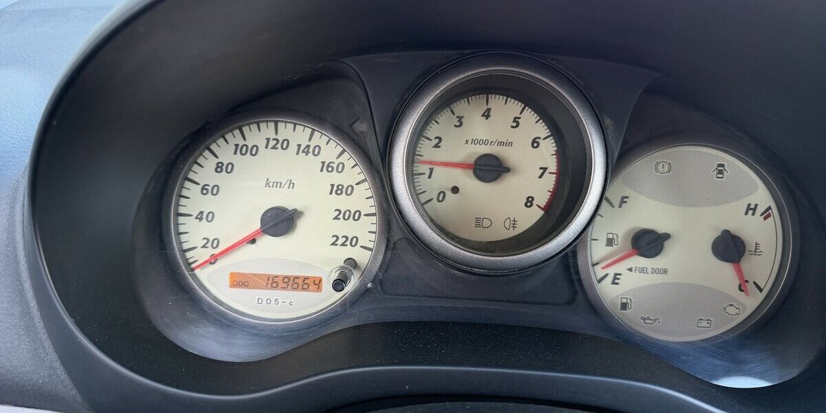 Toyota RAV 4 1.8i Bblue Klima AHK Euro3 169.700 km 3.990 &euro; Altdorf 84032