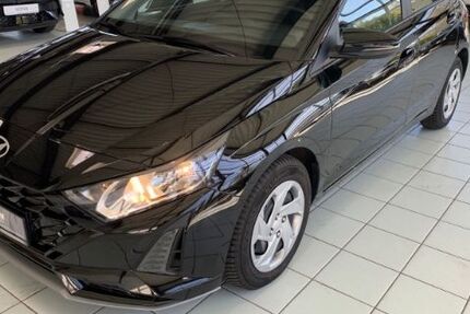 Hyundai i20 17.600 km 16.990 &euro; Hamburg 22525