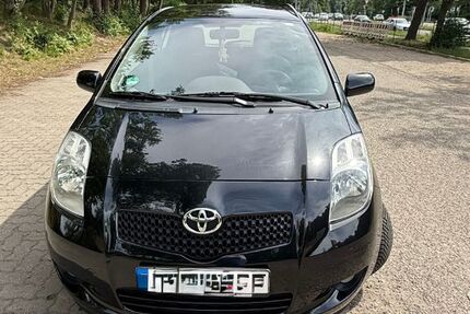 Toyota Yaris 74.527 km 4.999 &euro; Karlsruhe 76187