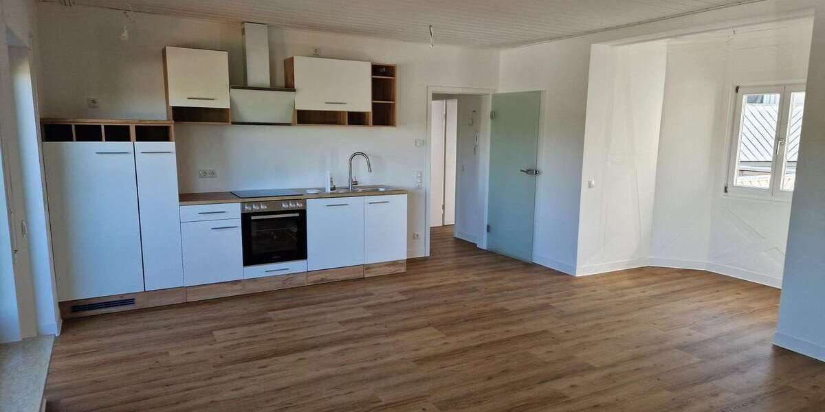 Einfamilienhaus Bad Camberg - 4.5 Zimmer, 128 m&sup2;, 1.390&euro; | Angebot:27335411