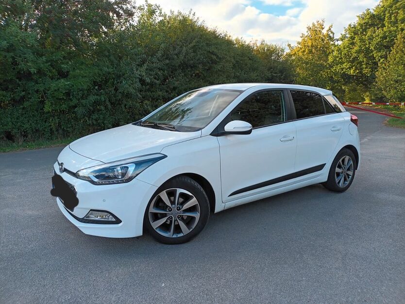 Hyundai i20 94.400 km 10.999 € Pampow 19075