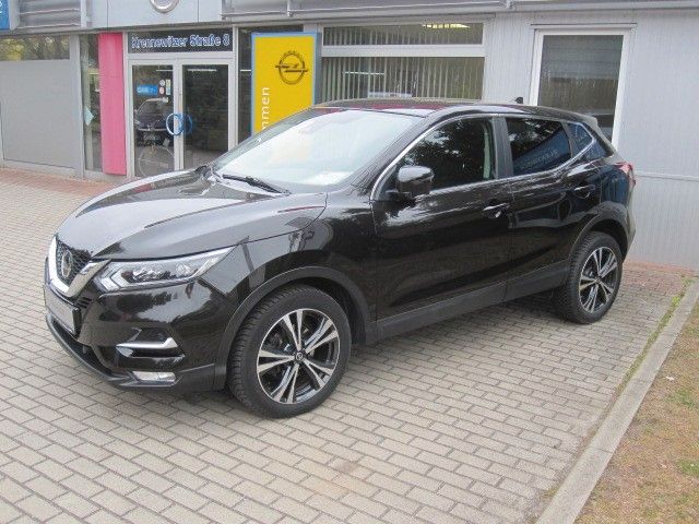 Nissan Qashqai 63.800 km 17.990 &euro; Cottbus 03044