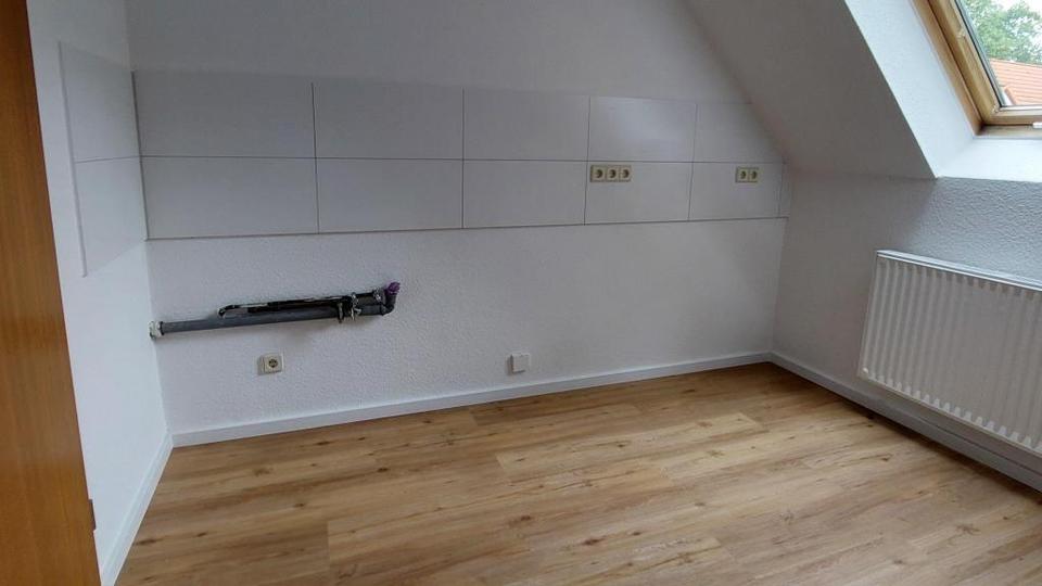Dachgeschoßwohnung Kitzscher - 2 Zimmer, 51 m&sup2;, 335&euro; | Angebot:26262069