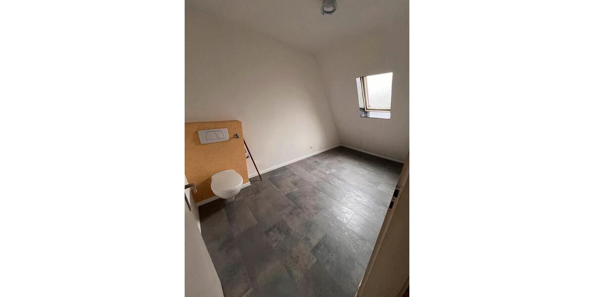 Doppelhaushälfte Albstadt Gemarkung Onstmettingen - 5 Zimmer, 79 m&sup2;, 110.000&euro; | Angebot:25944616