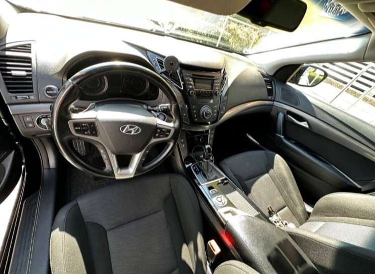Hyundai i40 180.000 km 8.000 € Eisenberg (Pfalz) 67304