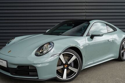 Porsche 992 2.950 km 149.750 &euro; Papendorf 18059