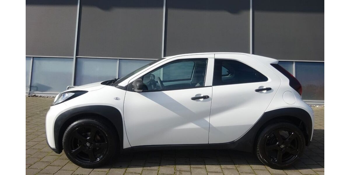 Toyota Aygo (X) 72.122 km 12.790 &euro; Steißlingen 78256