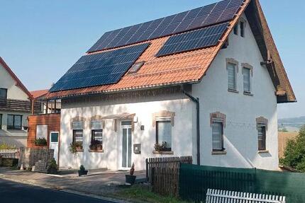 Haus Kaltennordheim - 11 Zimmer, 130 m&sup2;, 250.000&euro; | Angebot:23108100