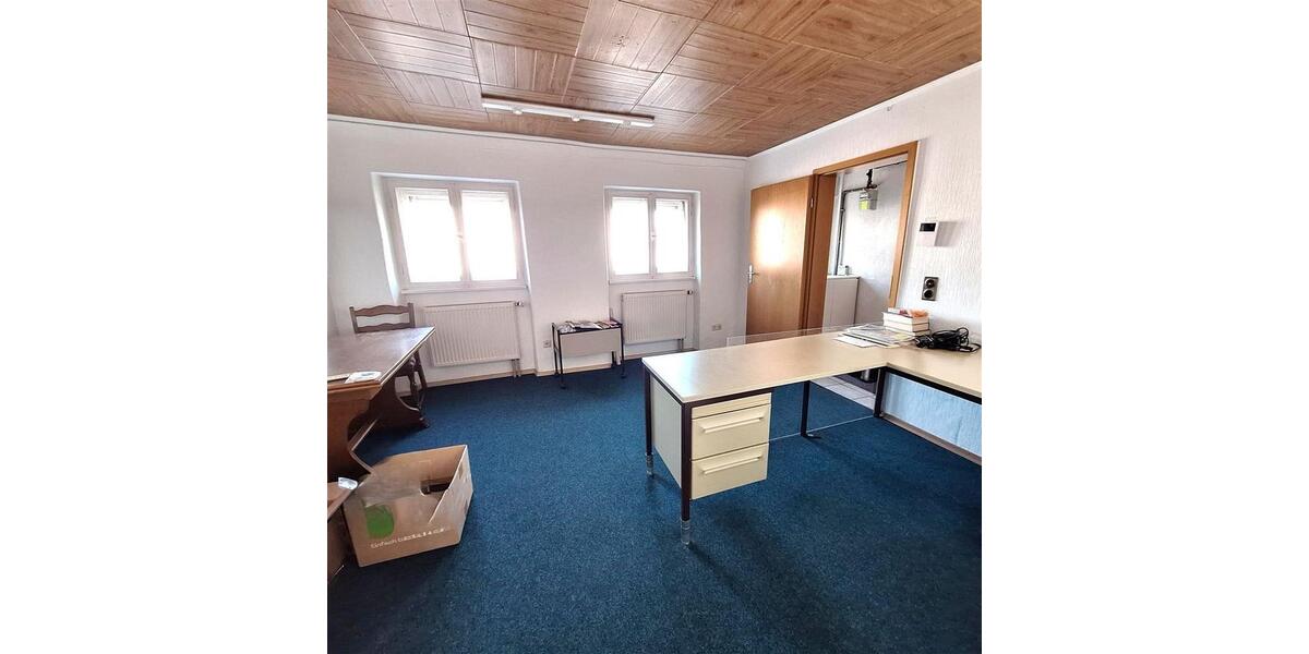 Mehrfamilienhaus, Wohnhaus Ansbach - 6 Zimmer, 145 m&sup2;, 1.950&euro; | Angebot:26057616