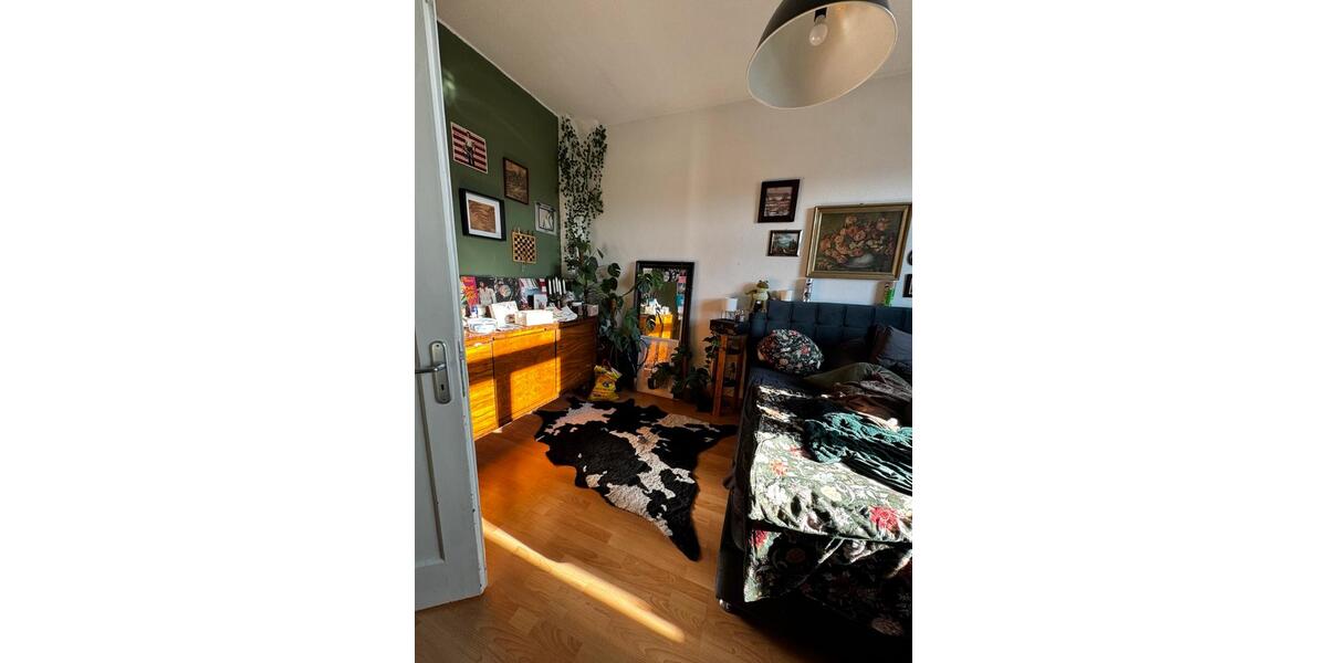 Etagenwohnung Erfurt - 5 Zimmer, 125 m&sup2;, 1.600&euro; | Angebot:26286387