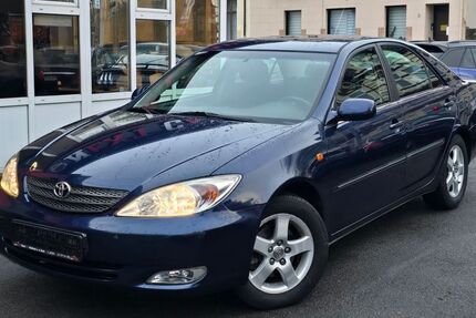 Toyota Camry 198.000 km 4.990 &euro; Mülheim an der Ruhr 45476