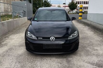 VW Golf