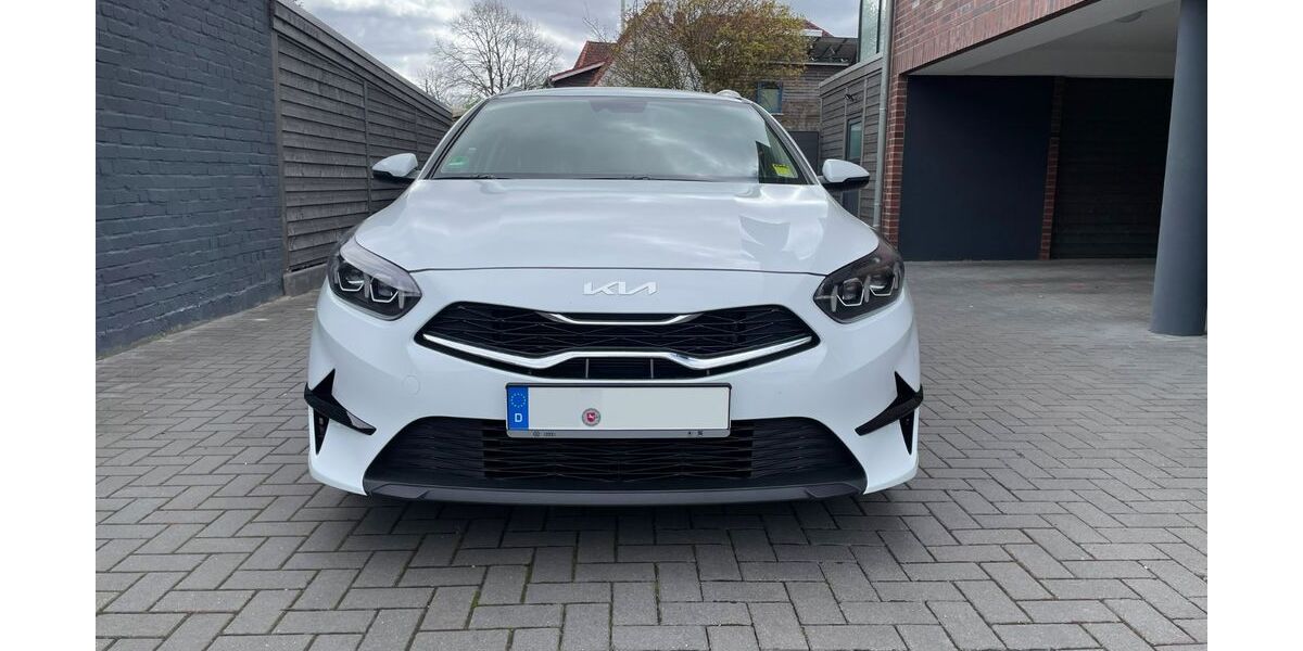 Kia ceed Sportswagon 31.500 km 18.999 &euro; Oldenburg 26123