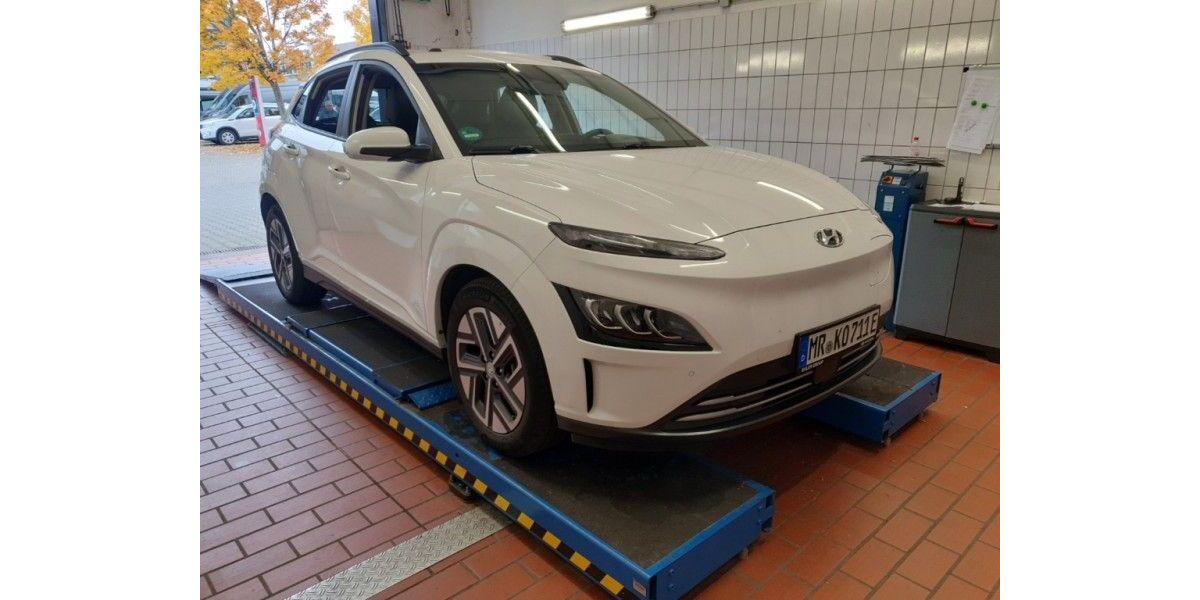 Hyundai KONA 28.797 km 22.340 &euro; Eitorf 53783