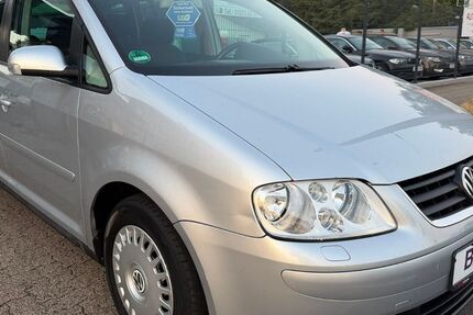 VW Touran 183.921 km 4.899 &euro; Kassel 34123