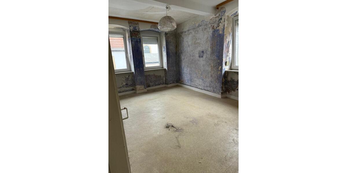 20 Dez. 14:00Uhr Besicht.- 9 Jahre Mietkauf zum selber renovieren 8 zimmer