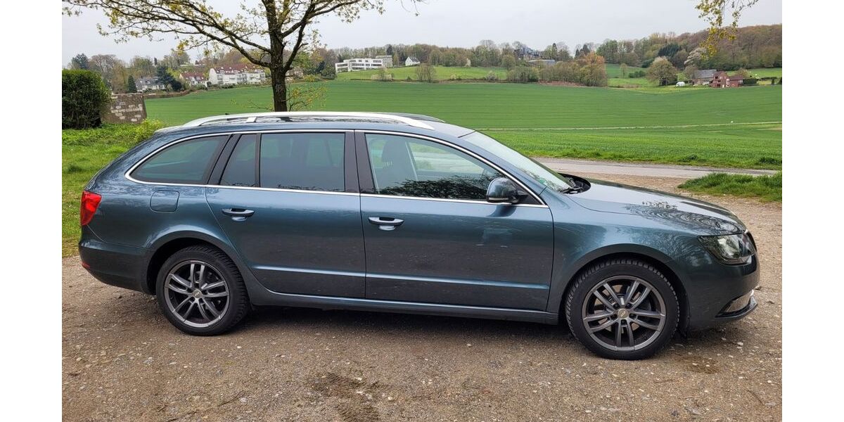 Skoda Superb 124.300 km 12.950 &euro; Wetter 58300