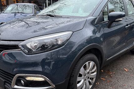 Renault Captur 76.000 km 6.990 € München 81541