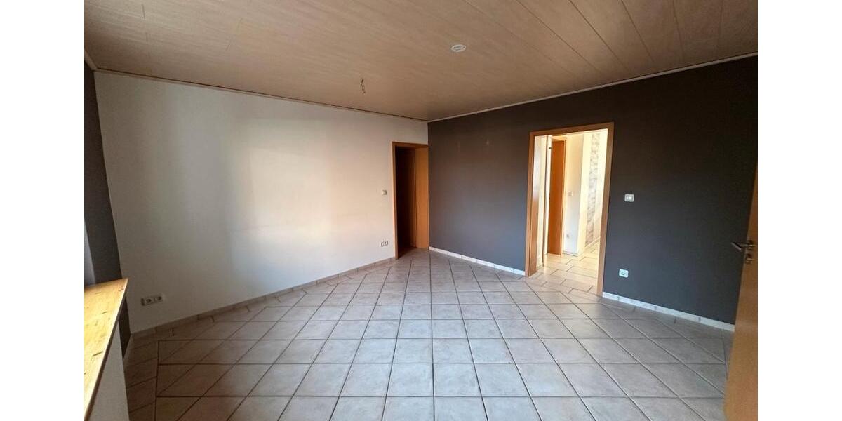 Einfamilienhaus Isenbüttel - 7 Zimmer, 195 m&sup2;, 399.900&euro; | Angebot:24757378