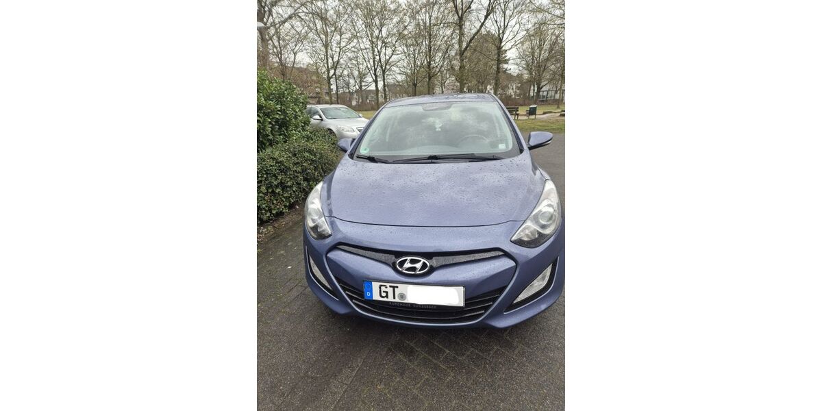 Hyundai i30 94.000 km 6.450 &euro; Gütersloh 33335