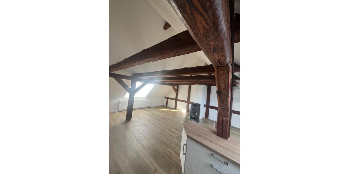 Dachgeschoßwohnung Perleberg - 2.5 Zimmer, 93 m&sup2;, 850&euro; | Angebot:25292710