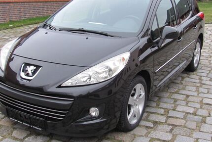 Peugeot 207 261.000 km 3.000 &euro; Vetschau 03226