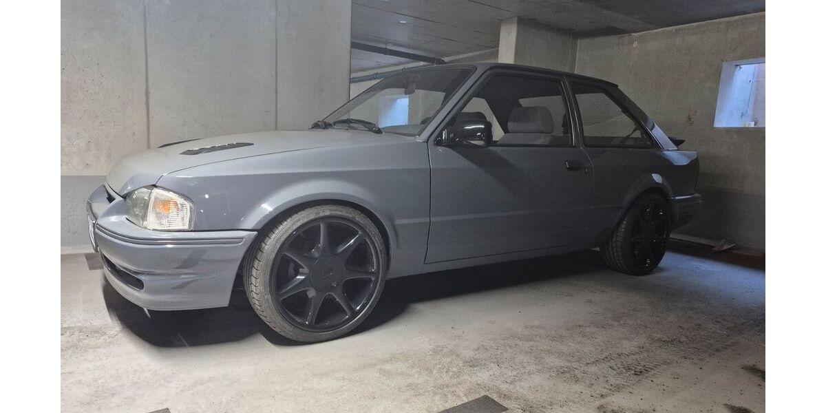 Ford Escort 999.999 km 12.999 &euro; Nauen 14641