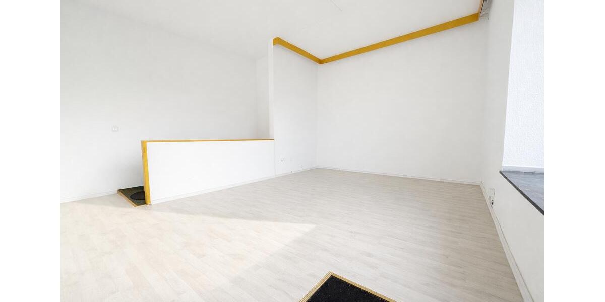 Attraktive Gewerbeeinheit mit Schaufensterfront, Lager & Stellplätzen zu Mieten zimmer