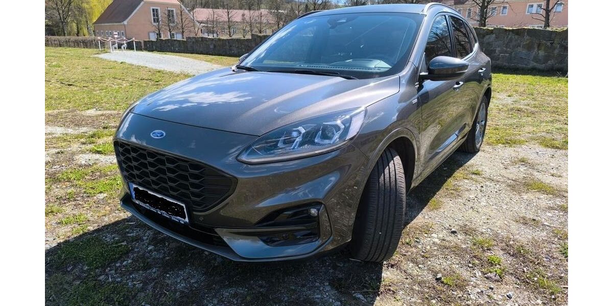 Ford Kuga 48.100 km 22.999 &euro; Schönbach 02708