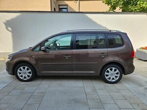 VW Touran Life BMT 199.900 km 8.900 &euro; Troisdorf 53844